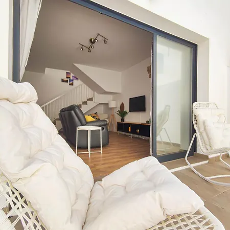 Volkkanrentals Casiopea فيلة